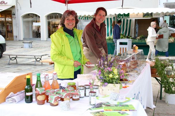 Foto: C. Lahr - Wildkräuterstand 2026 Angebot am Wildkräuterstand